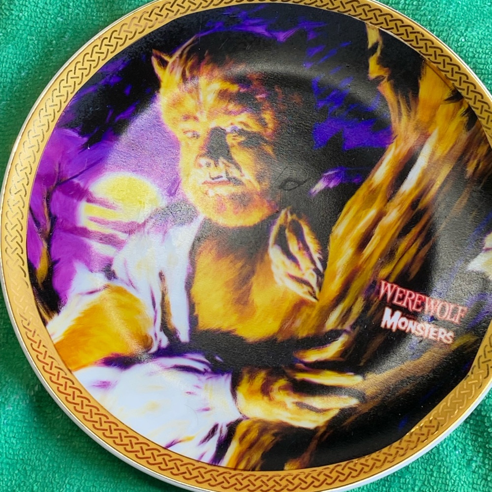 Werewolf 8 inch 2005 filmland plate good condition issues